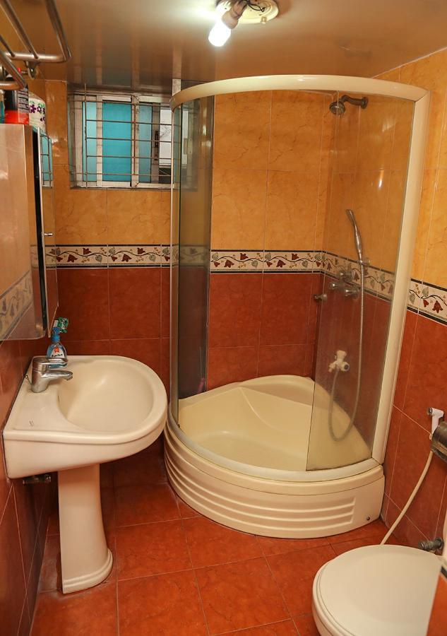 Maya Service Apt Guest House Дакка Екстер'єр фото